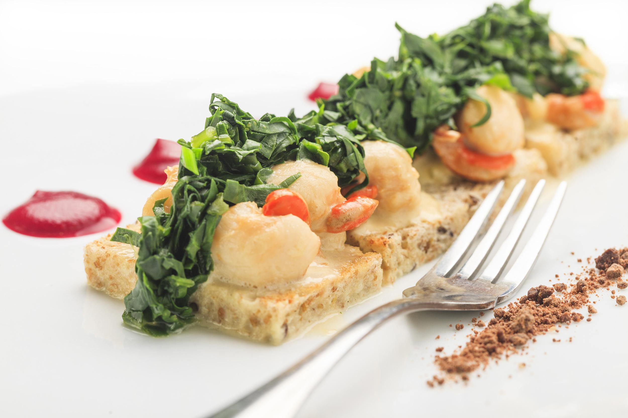 Hotel Regal Pacific Santiago Eksteriør bilde A dish of chickpeas with kale