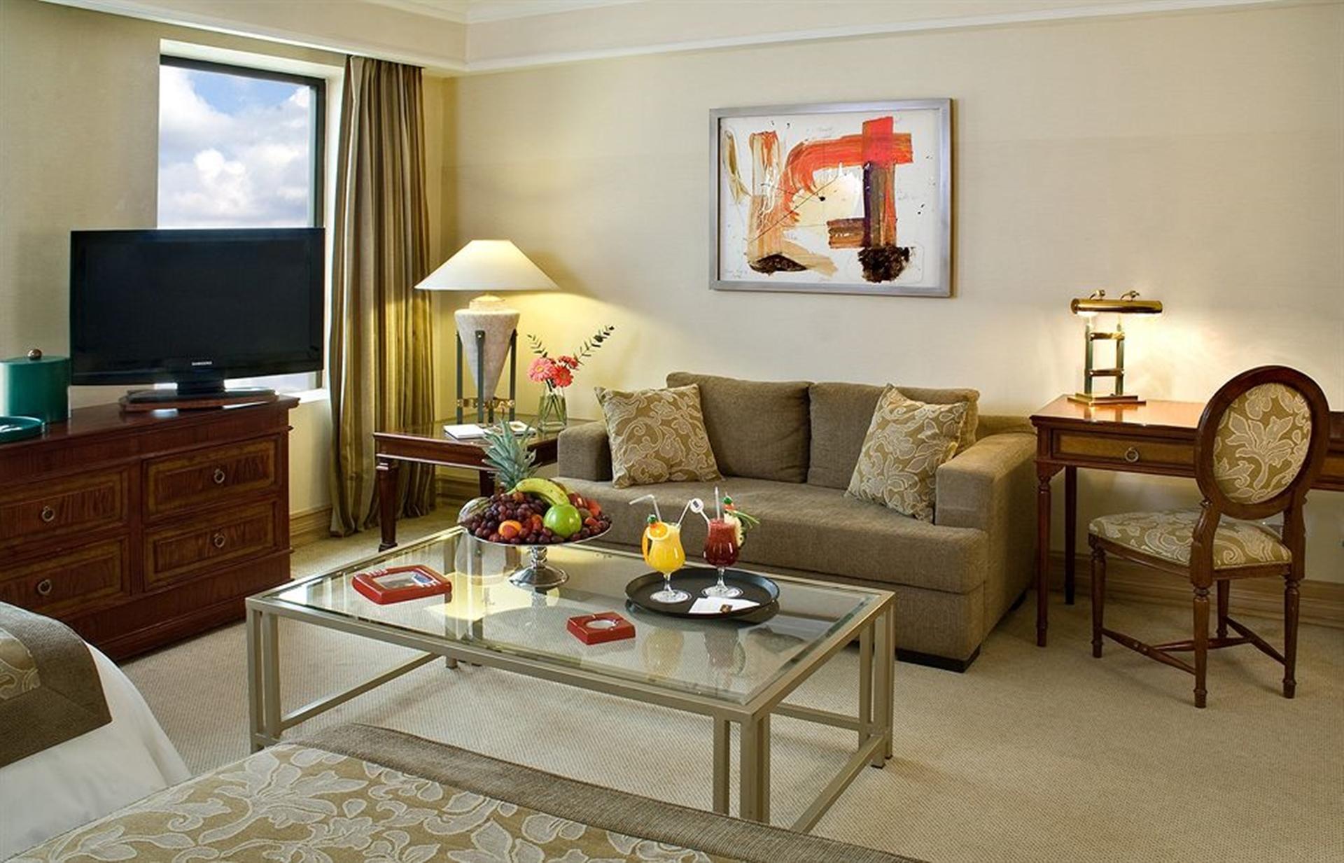 Hotel Regal Pacific Santiago Eksteriør bilde A living room