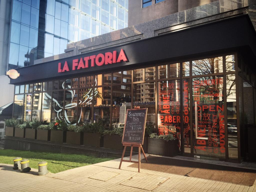 Hotel Regal Pacific Santiago Eksteriør bilde La Fattoria in Madrid