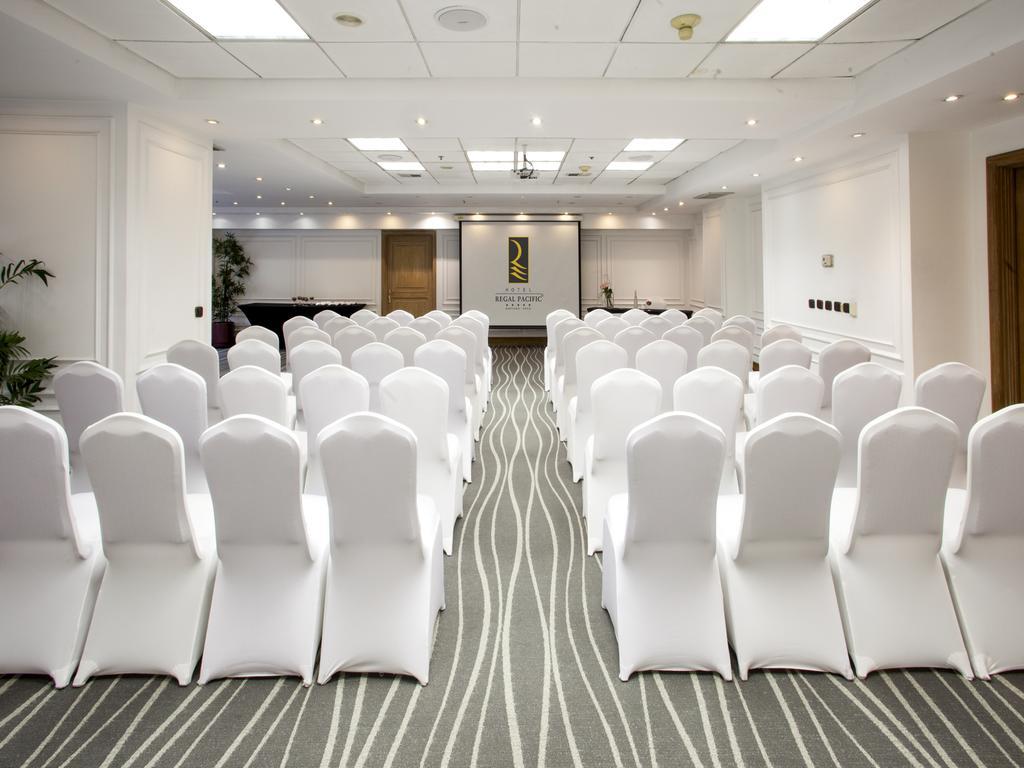 Hotel Regal Pacific Santiago Eksteriør bilde The hotel's meeting room